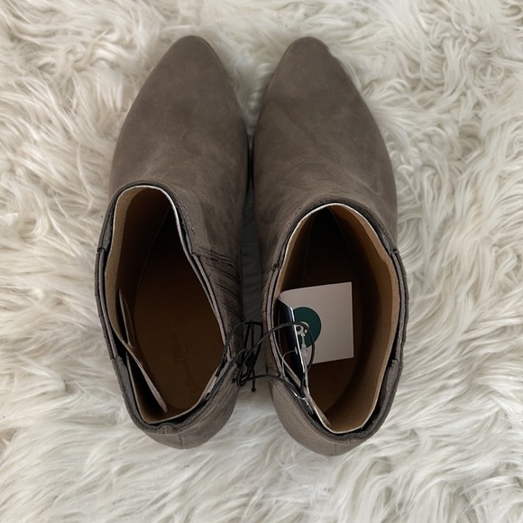 UNIVERSAL THREAD Alena Western Boots / Booties Memory Foam Size 9 New - Picture 6 of 12